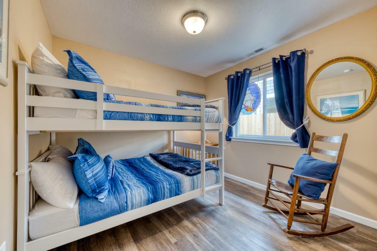 The Captain'S Quarters Рокълей Бийч Екстериор снимка